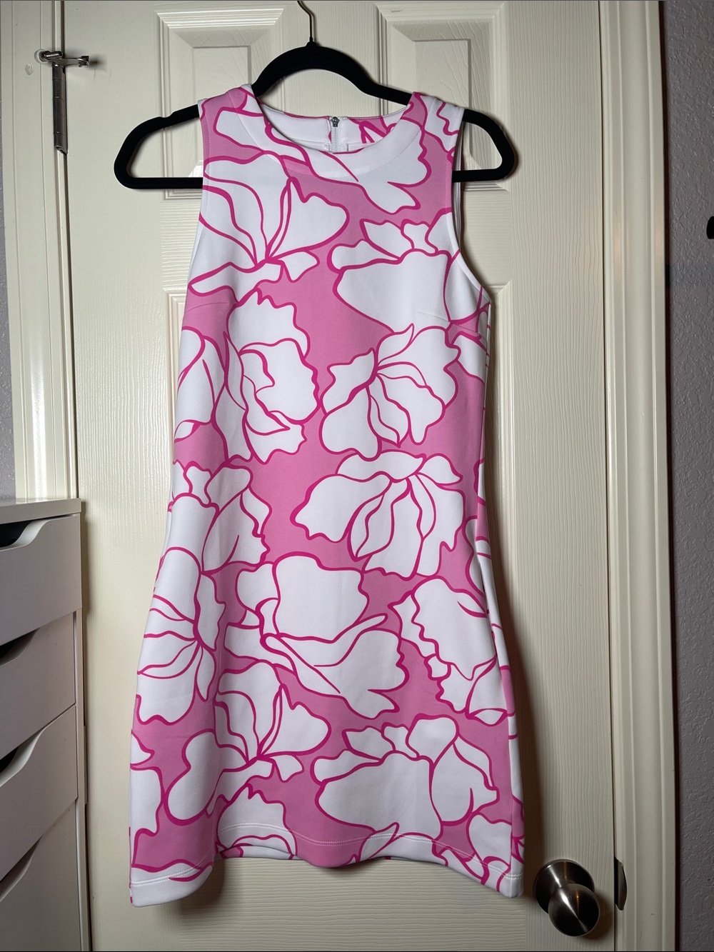 Sleeveless Pink & White Floral Shift Midi Dress